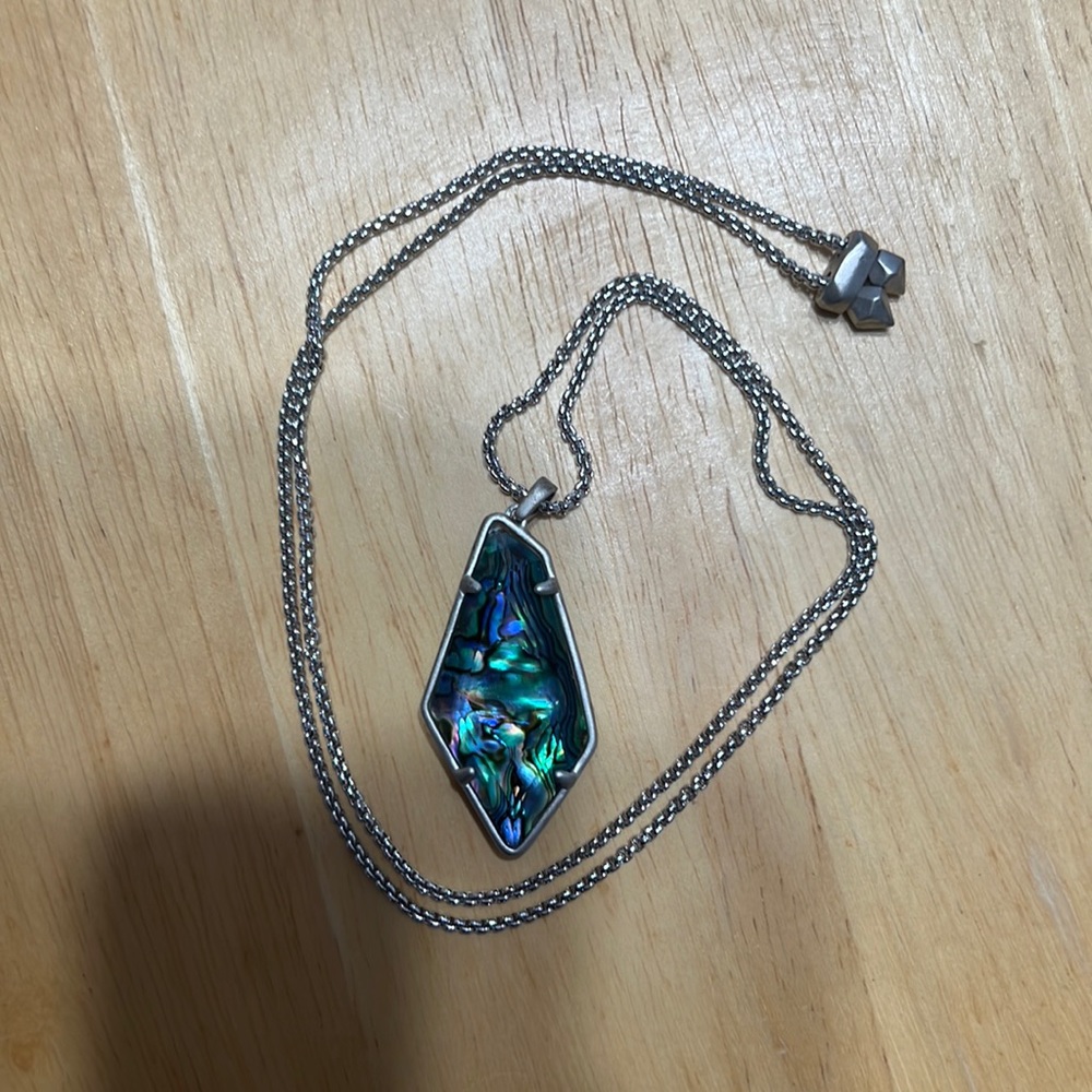 Kendra Scott Lilith long pendant necklace silver with abalone shell